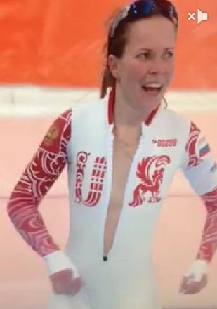 Sochi: pattinatrice russa vince bronzo e si abbassa lampo