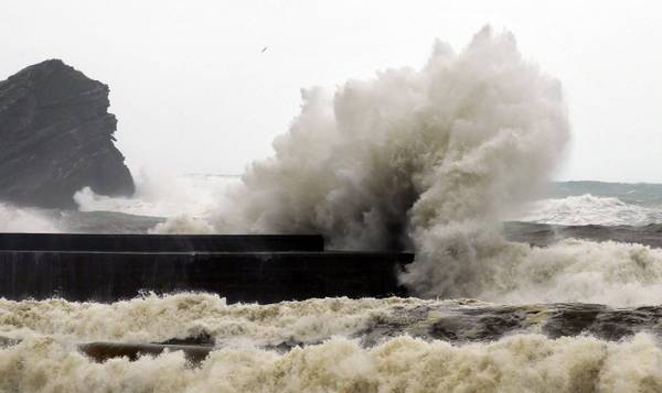 Strong winds in Spain