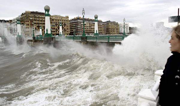 Wind and rain in Spain