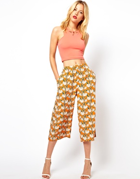 pantaloni al polpaccio