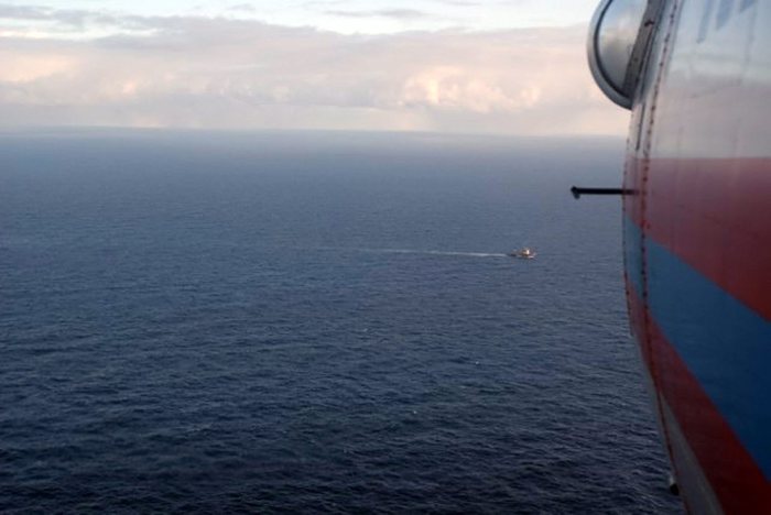 Oil platform 'Kolskaya' sinks in Okhotsk sea in Russian Far East