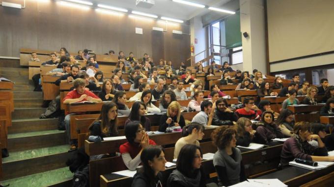 Universitari in aula