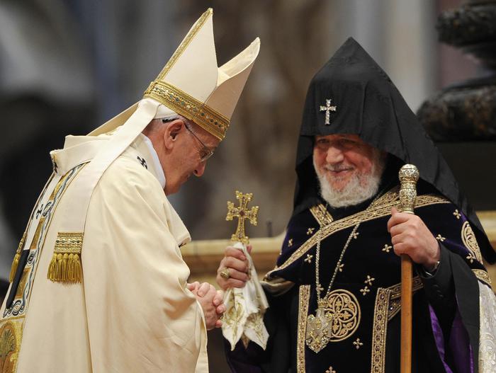 Papa Francesco e il patriarca supremo dei cattolici armeni Karekin II