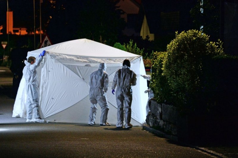 Le forze dell'ordine sul luogo della sparatoria