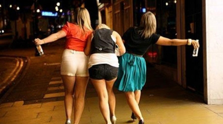 Le tre ragazze violentatrici3