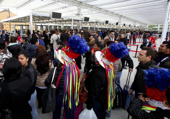 Visitatori all'ingresso