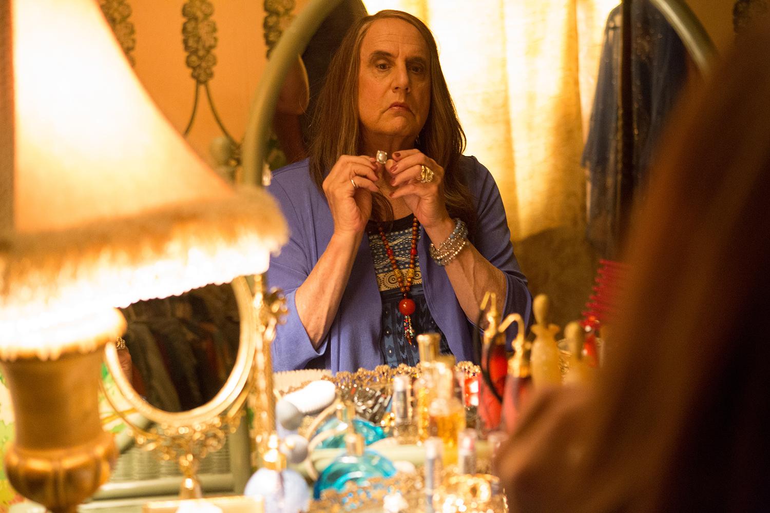 Il protagonista della serie Jeffrey Tambor