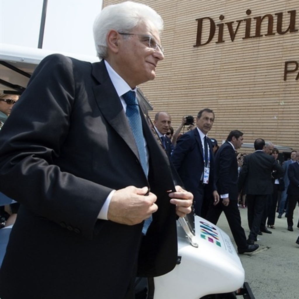 Mattarella lancia un appello sul cibo all Expo