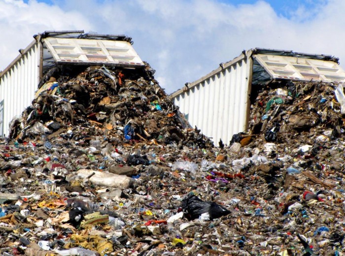 Discarica di rifiuti 2