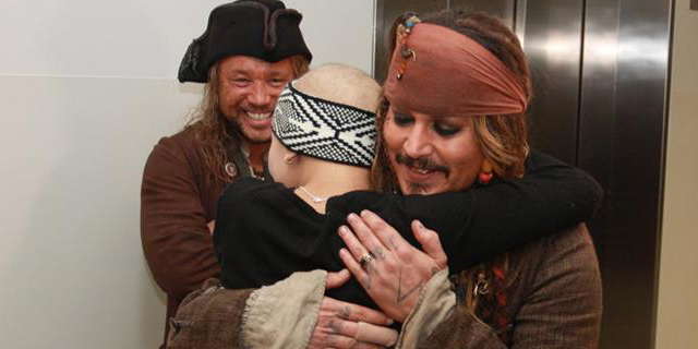 Johnny Depp e Stephen Graham in ospedale 3