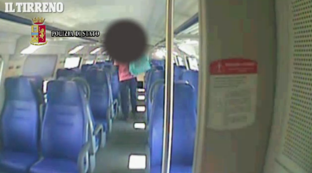 Violenza sul Treno per Pisa - 1