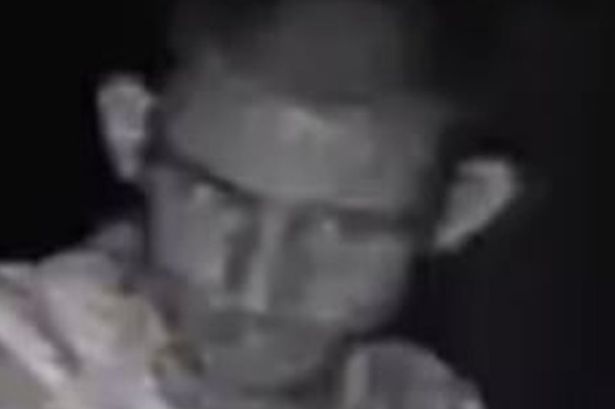 Alan Blackman ripreso dalle telecamere