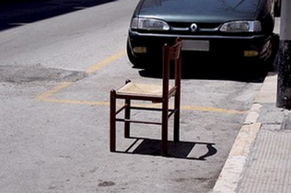 La sedia prenota posto