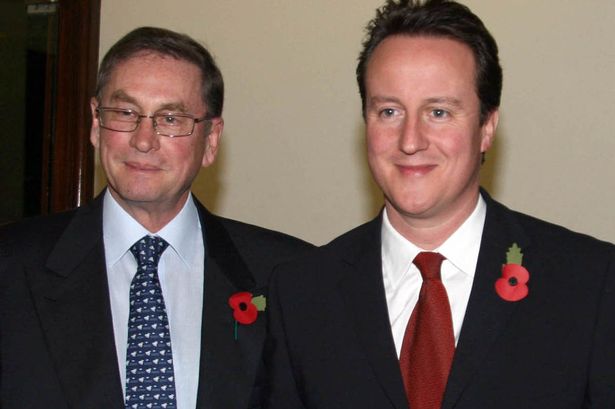 Lord Ashcroft con David Cameron