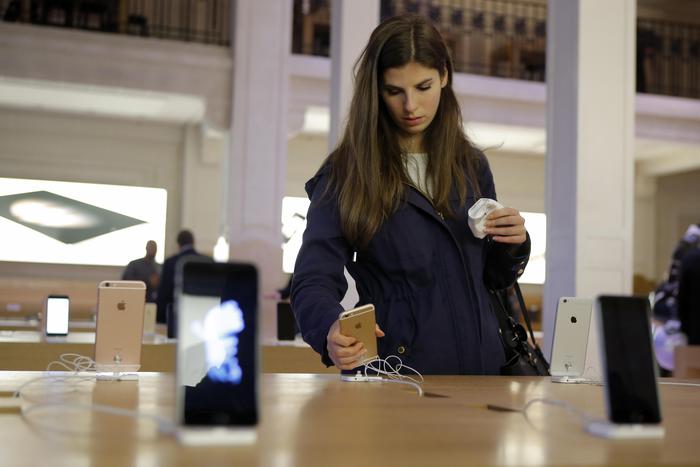 iPhone 6S negli Apple Store - 3
