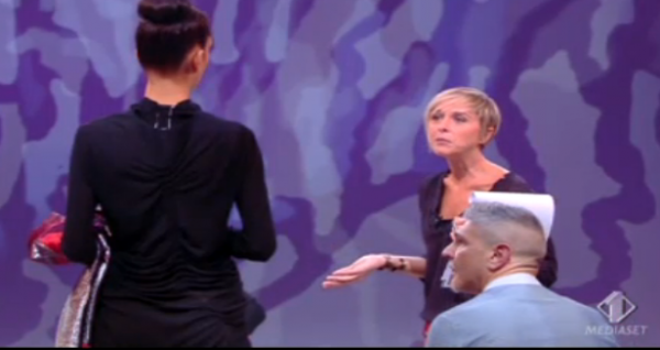 Il botta e risposta tra nadia Toffa ed Isabella