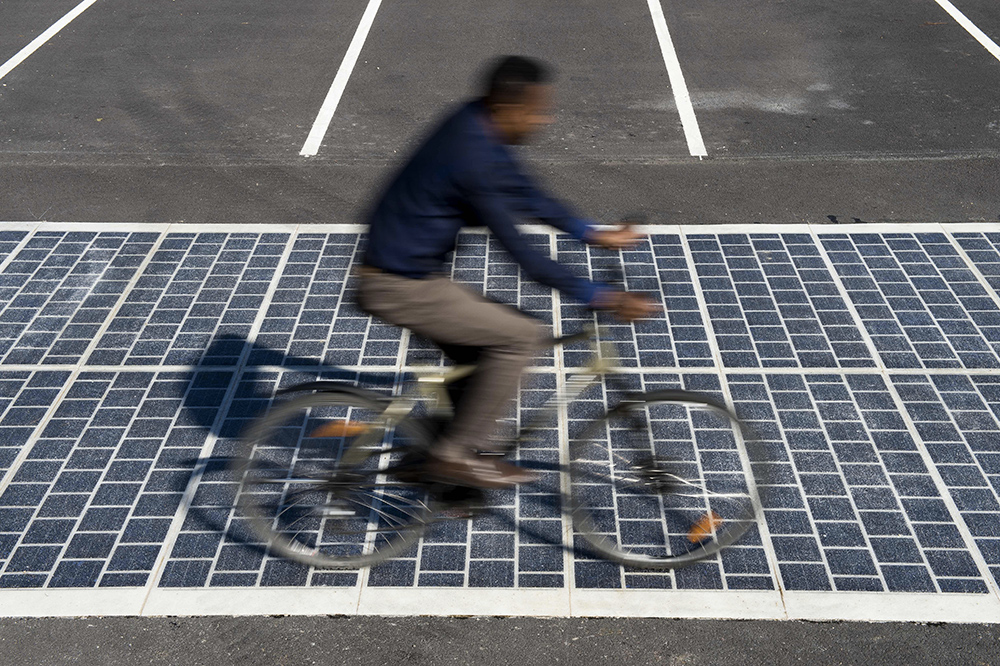 Il pannello fotovoltaico per la strada