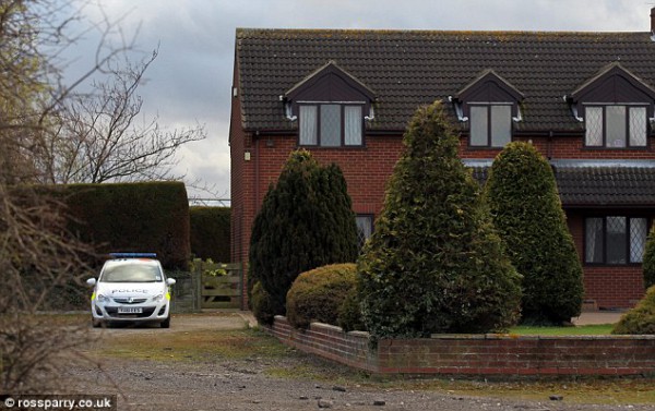 La Polizia a casa di Claire Barnett