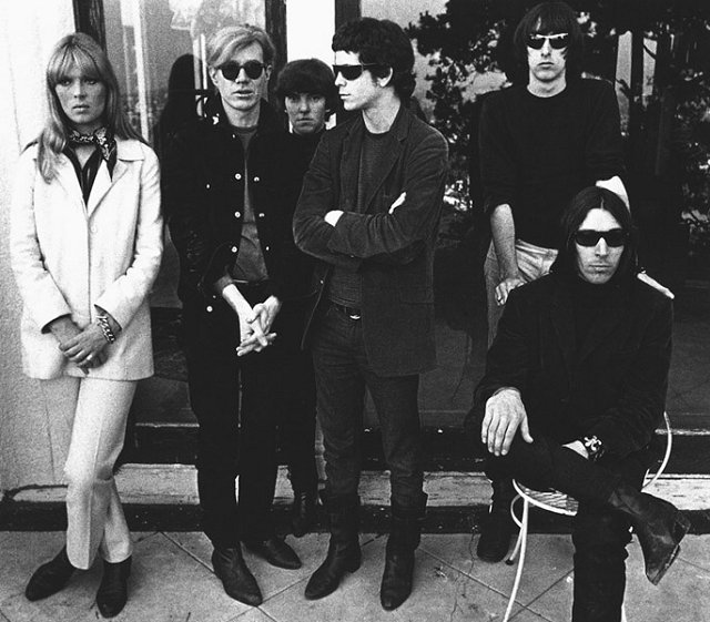 Reed con i Velvet Underground ed Andy Wahrol