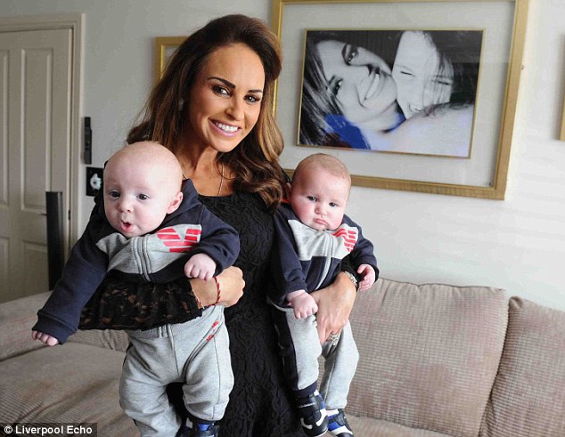 Kate Stewart con i due neonati