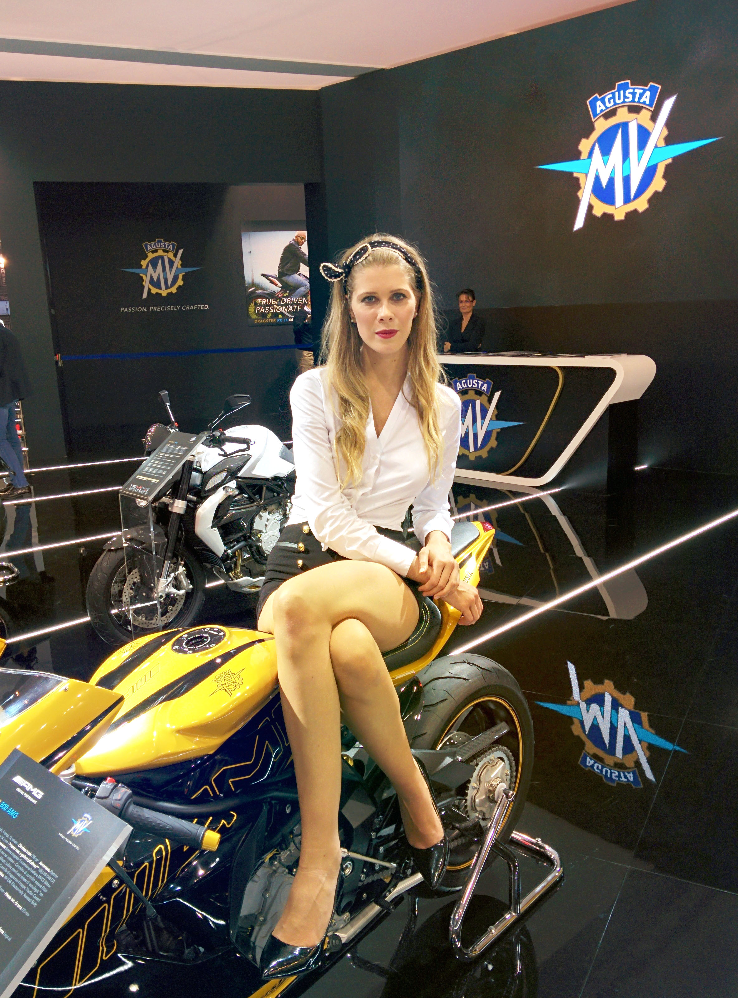 Le ragazze più sexy dell'Eicma 2015