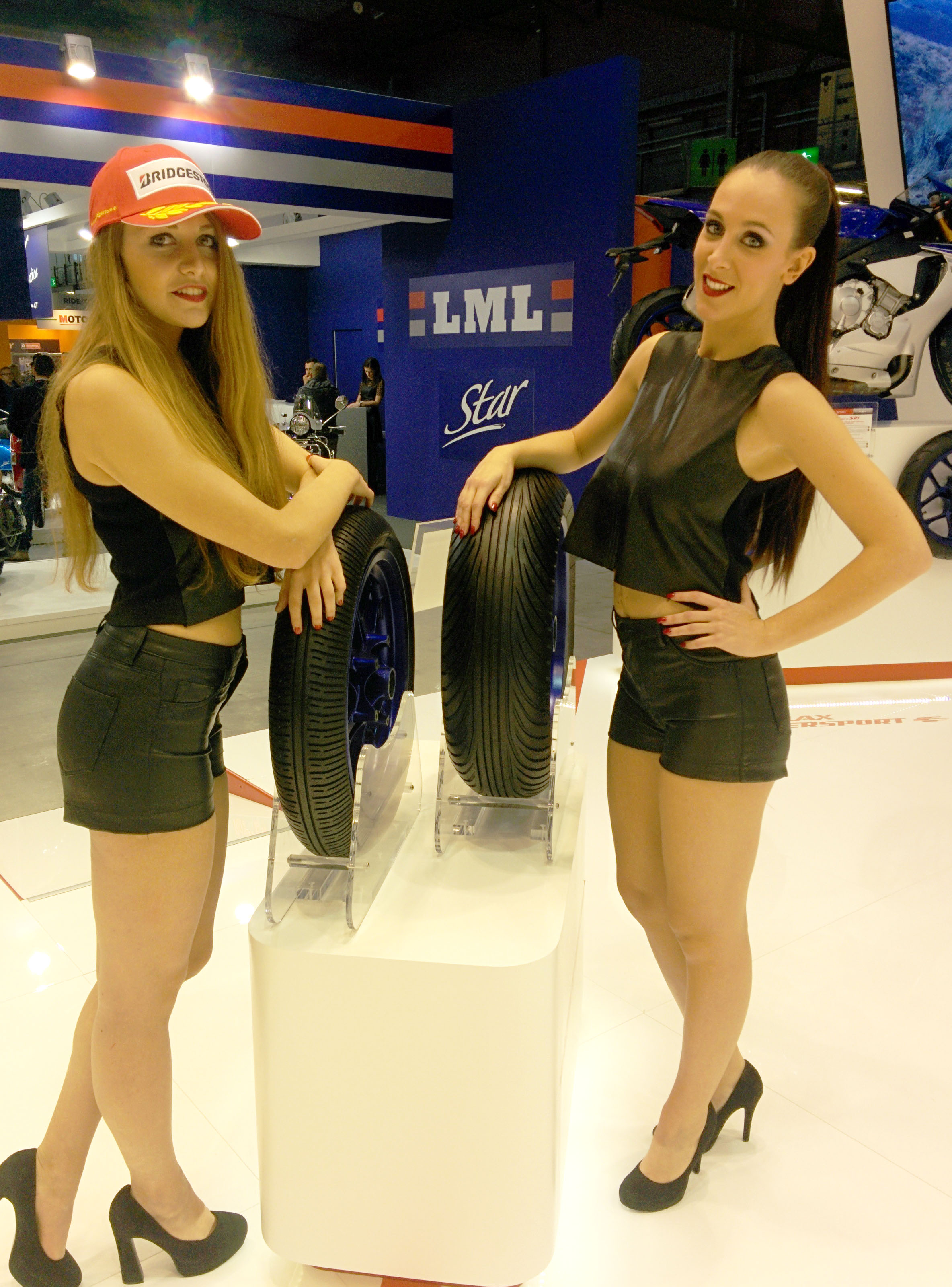 Le ragazze più sexy dell'Eicma 2015