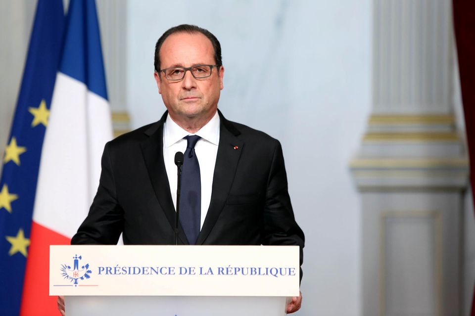 Il presidente Hollande durante l'intervento dopo gli attentati