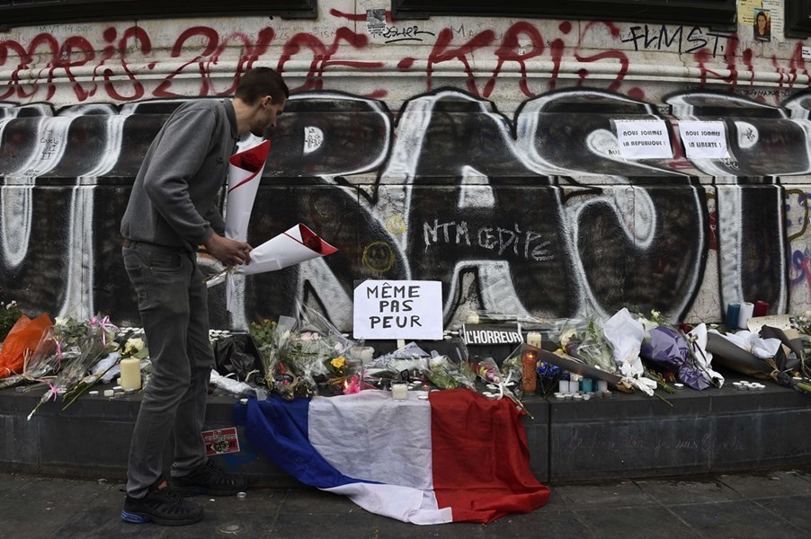 La Francia in lutto per Parigi 4