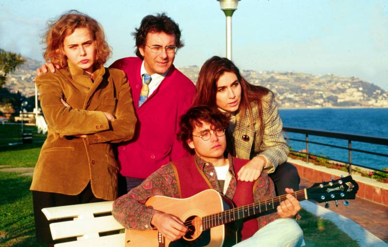 Ylenia Carrisi con genitori e il fratello Yari