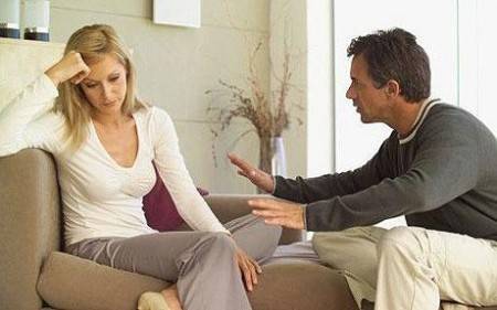 Coppia: violenza emotiva