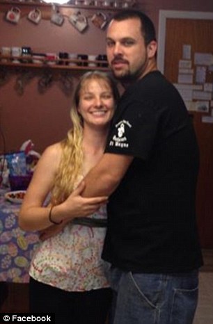 Todd Brisebois con la compagna