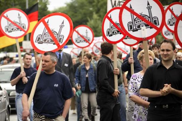 Islamofobia: manifestazioni sociali