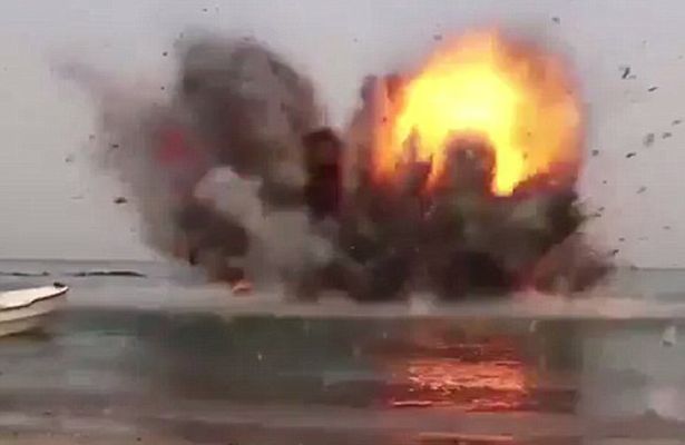 L'esplosione della barca