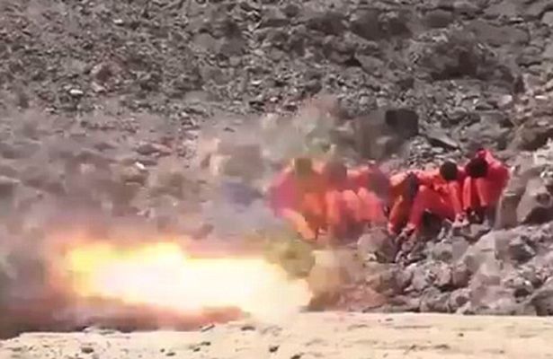 Lanciarazzi contro i ribelli