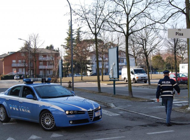 Polizia a via Pisa