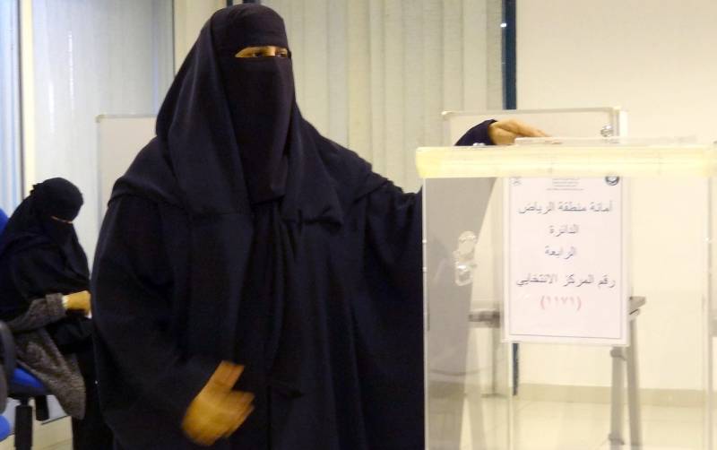 Donna al voto in Arabia Saudita 4