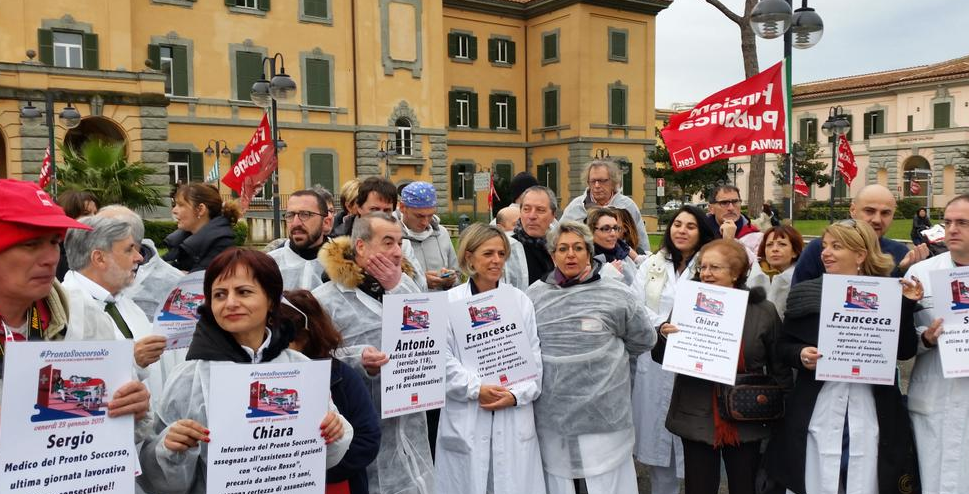 Protesta all'ospedale San Camillo