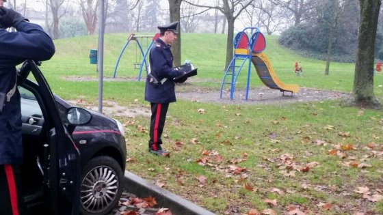 Carabinieri sul luogo dell'incidente