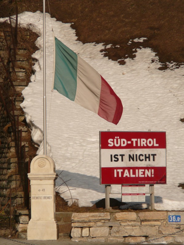 Suedtirol ist nicht Italien_-_Brennero