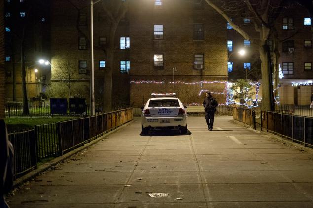 Ragazza uccide la mamma e il suo compagno