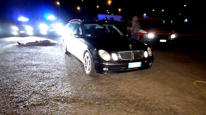 Operaio arrestato per aver ucciso a coltellate l'amante della moglie