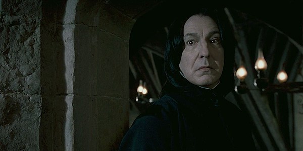 Rickman in una scena di 