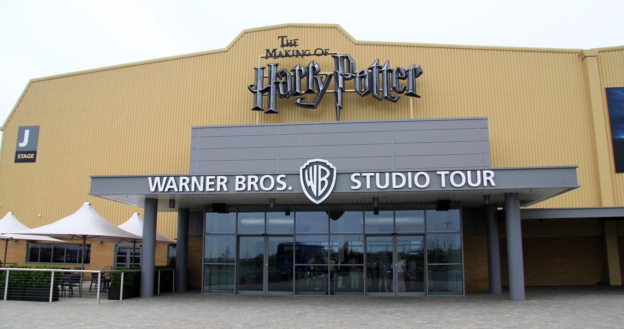 Warner Bros Studios Tourntrance