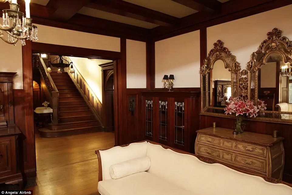 Interni della casa 2