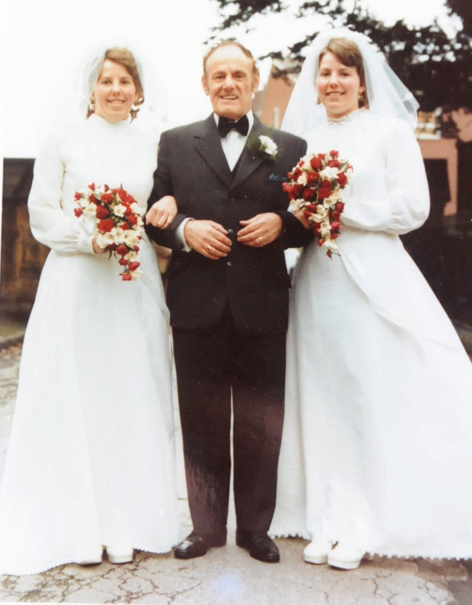 Le spose assieme al padre