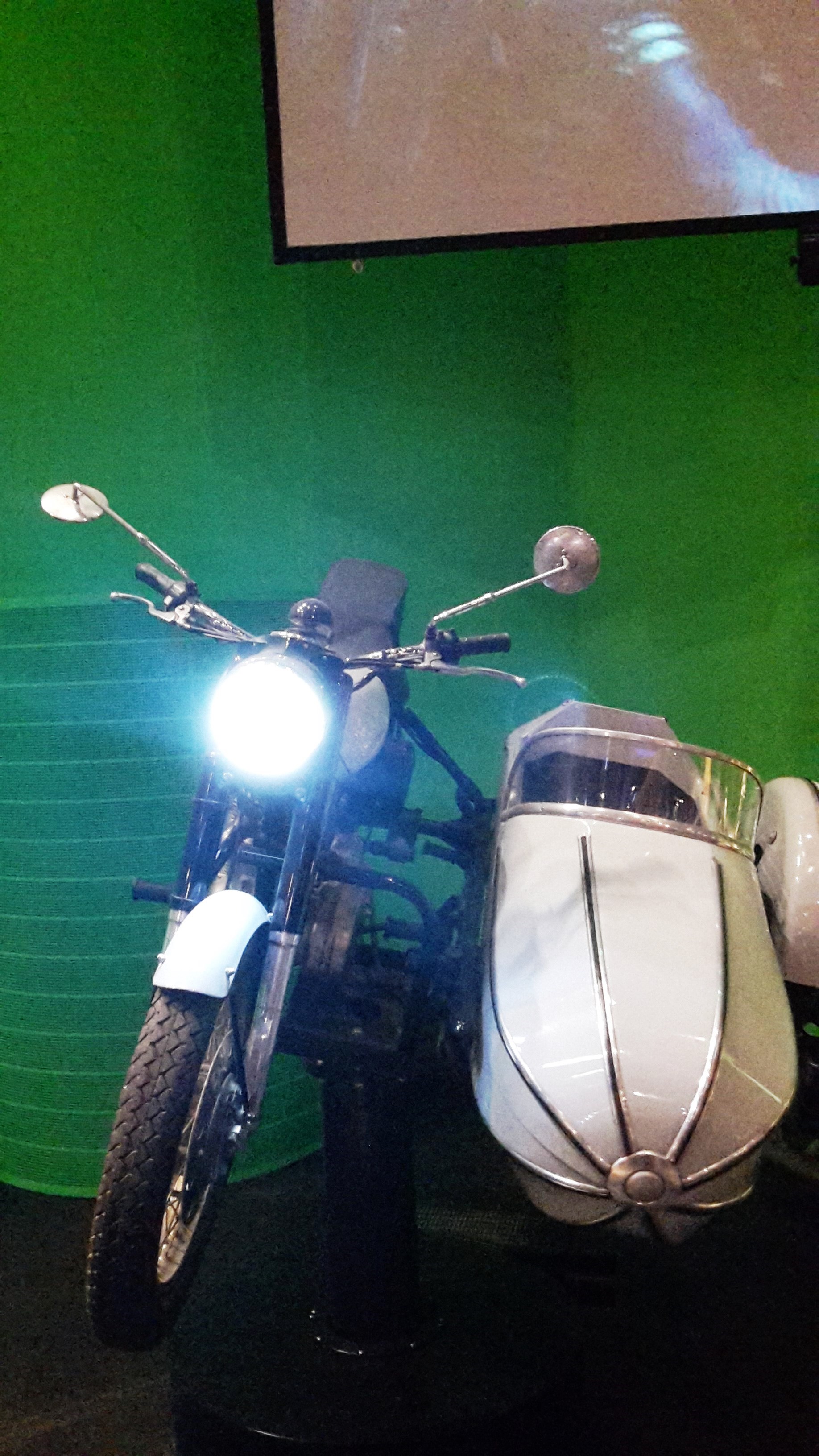 Moto di Hagrid con sidecar