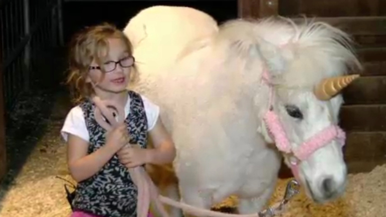 Giulietta durante una festa