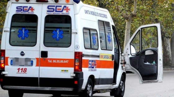 Donna si ustiona alla bocca e all'esofago