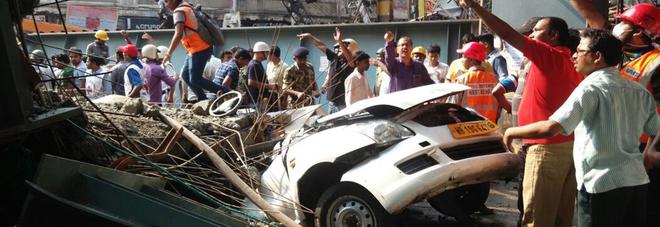 Cavalcavia distrutto