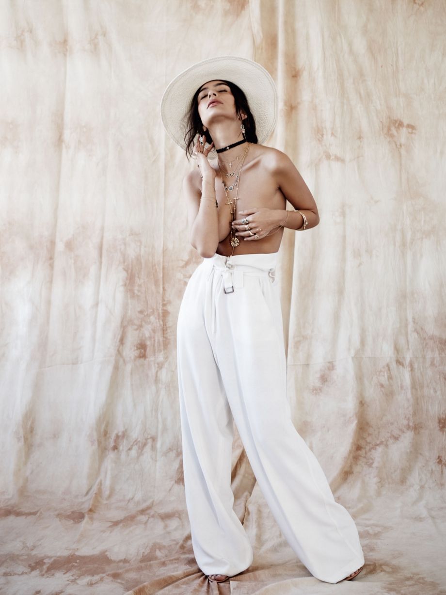 Emily nella campagna di gioielli di Jacquie Alche 5